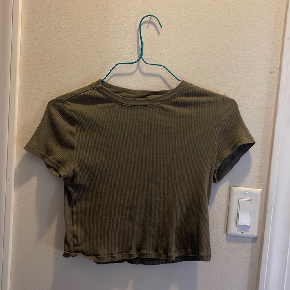 green crop top